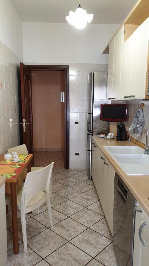 Le Marille Villa Ostia Buitenkant foto
